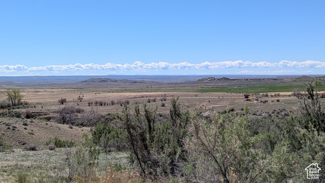 Property Photo: 1902 E Goose Ranch Rd UT 84078