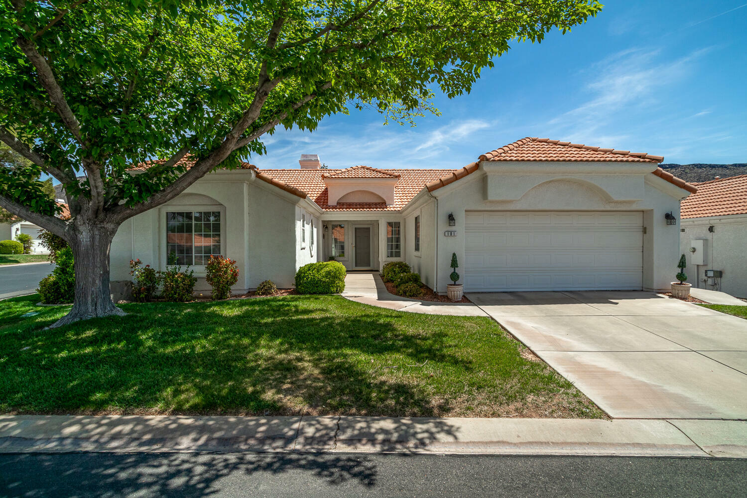 Property Photo: 39 N Valley View Dr #101 UT 84770