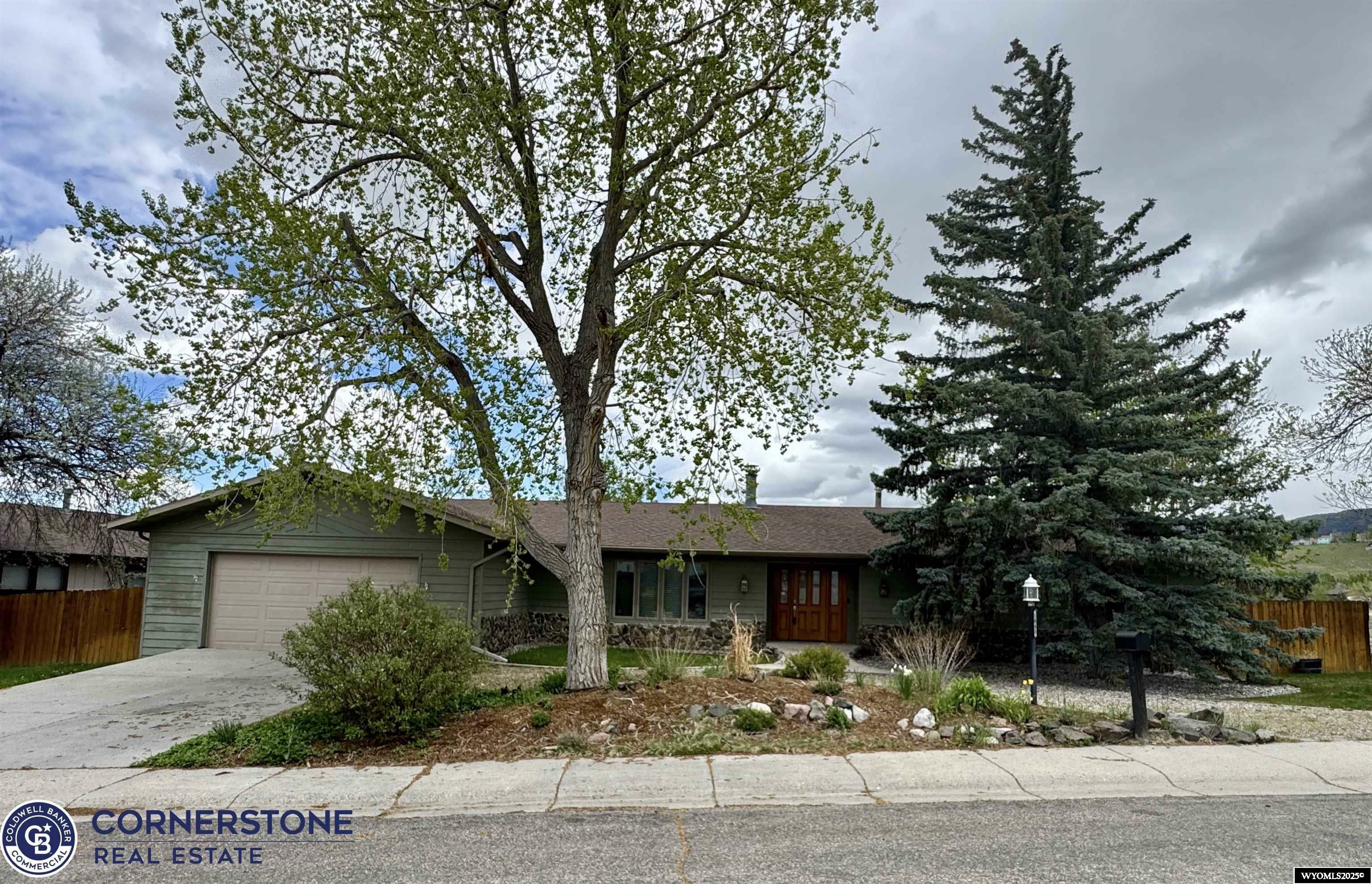 Property Photo: 1045 Beaumont Drive WY 82601