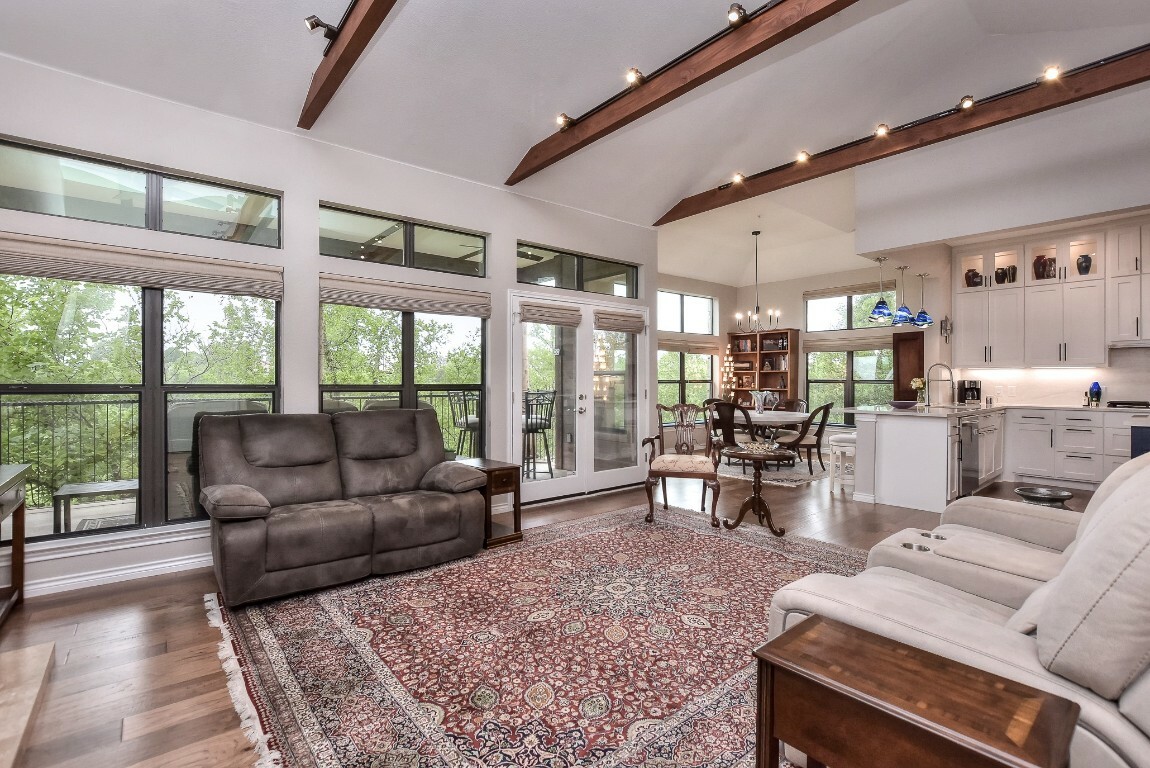 Property Photo: 300 San Gabriel Village Boulevard 523 TX 78626