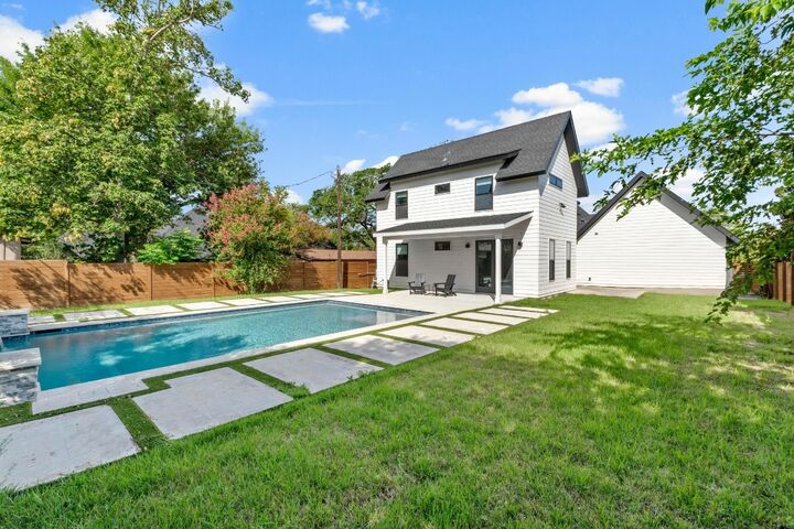 7103 Daugherty Street  Austin TX 78757 photo