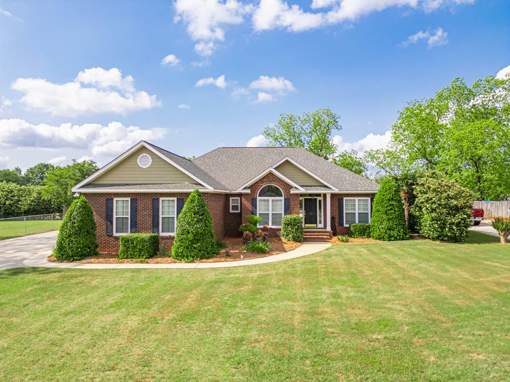 Property Photo: 113 Ambleside Drive GA 31763
