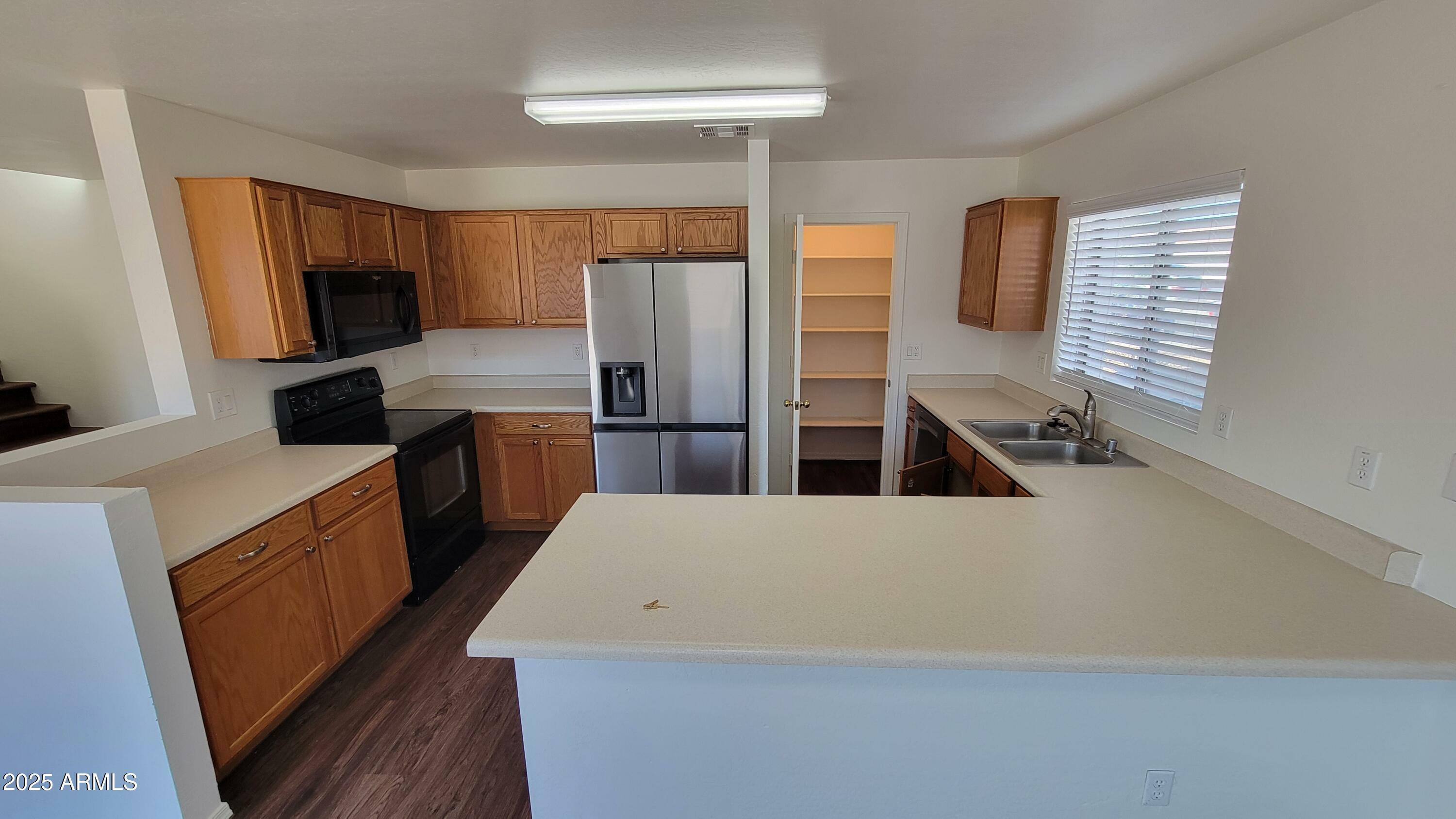 Property Photo:  10521 W Toronto Way  AZ 85353 