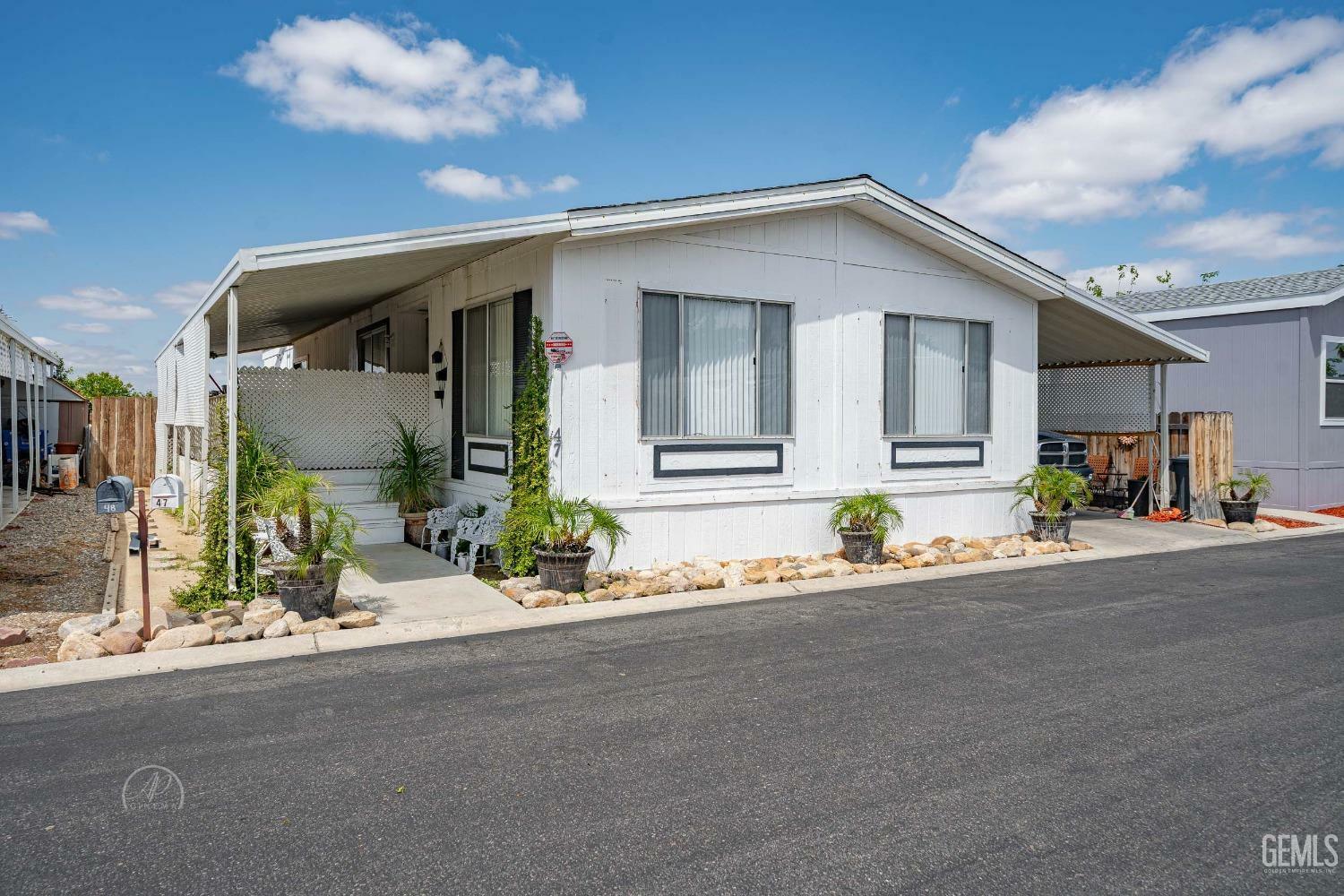 123 N 10th Street 47  Taft CA 93268 photo