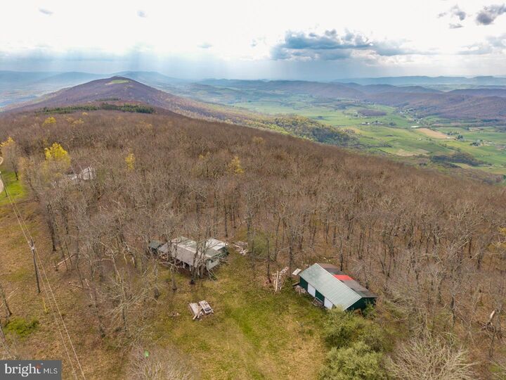 Property Photo: 1140 &Amp 1211 Deerpath Lane WV 24984