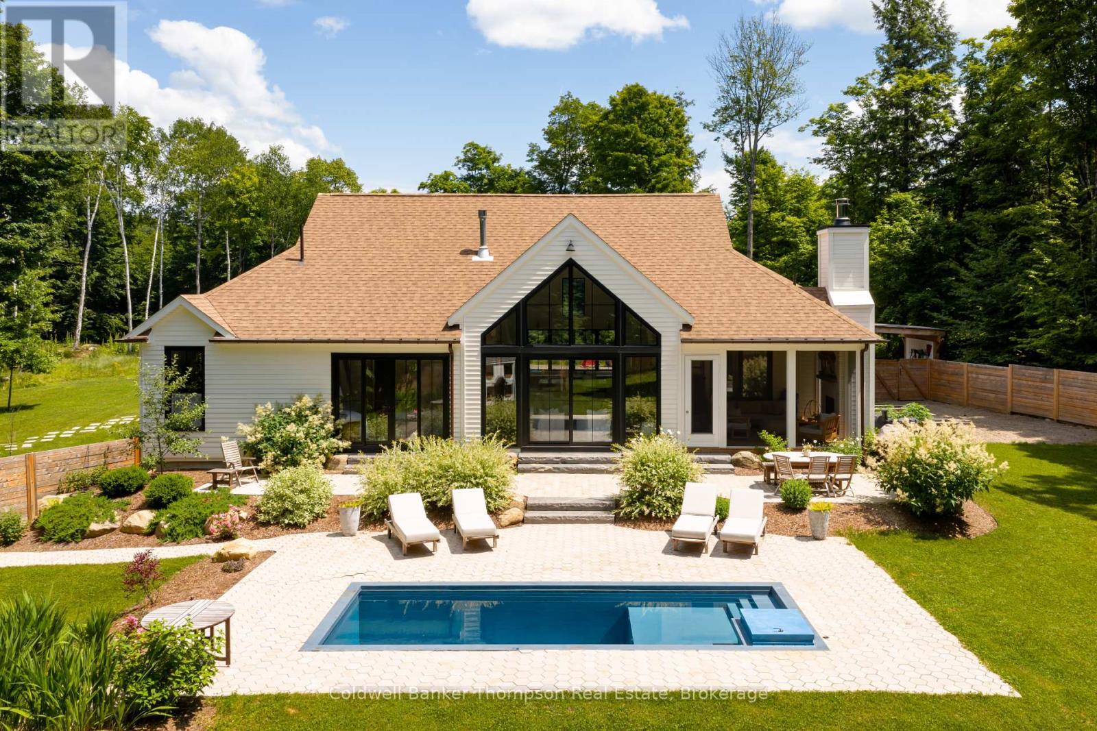 Property Photo: 350 Skyhills Road ON P1H 2N5