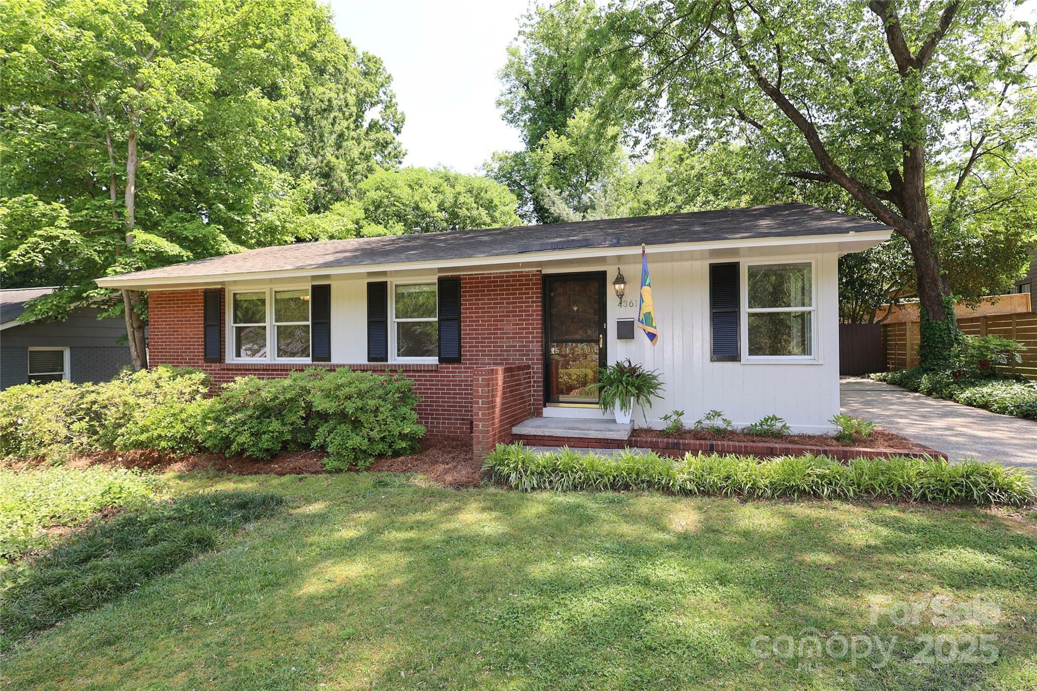 Property Photo: 4361 Applegate Road NC 28209
