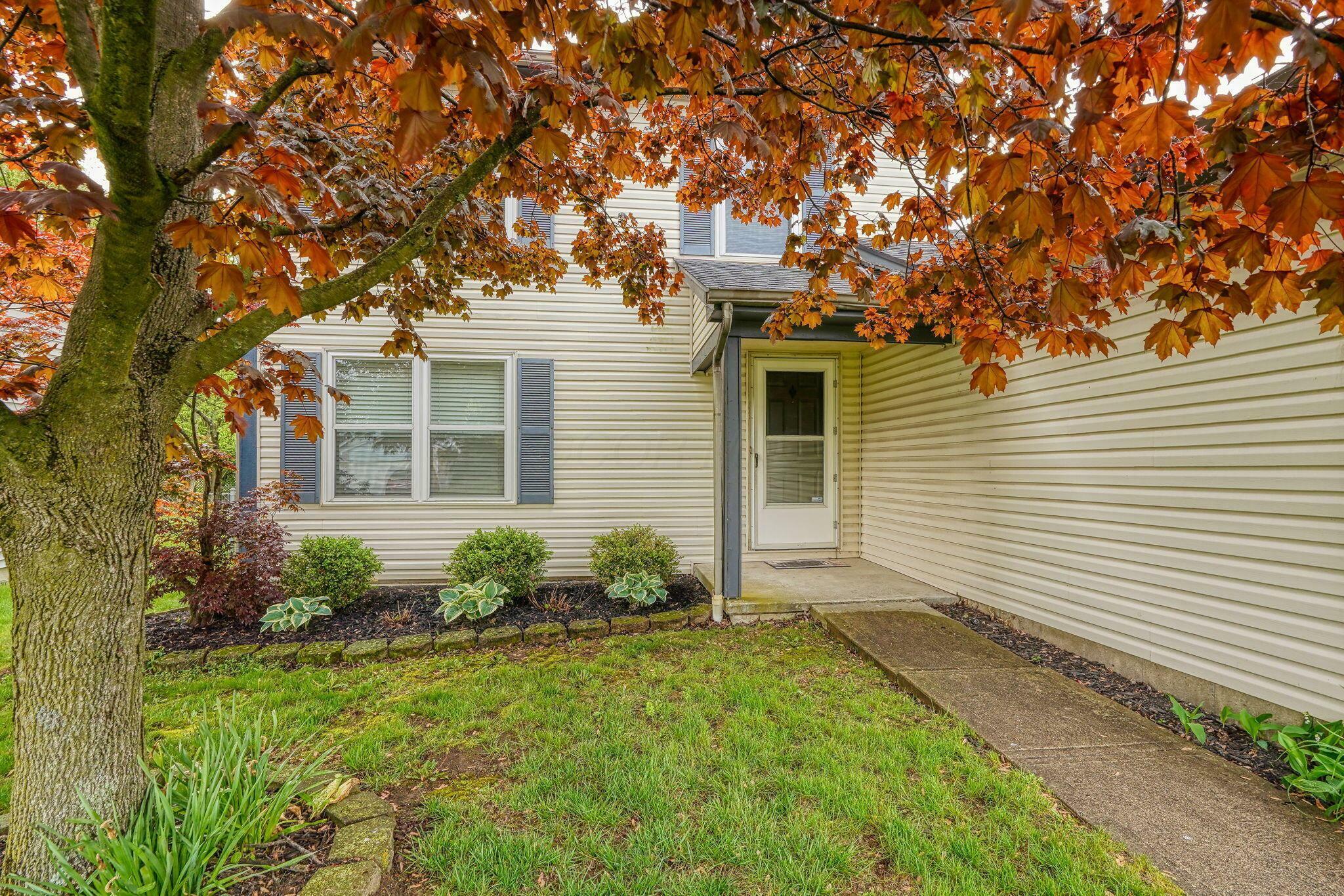 Property Photo: 1660 Ringfield Drive OH 43119