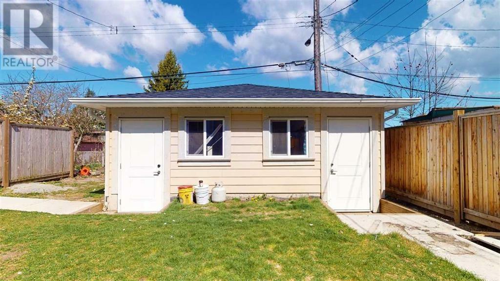 Photo de la propriété: 2681 East 41st Avenue BC V5R 2W6