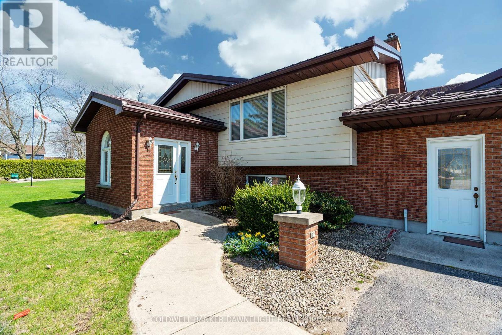 Property Photo: 36841 Crediton Road ON N0M 1N0