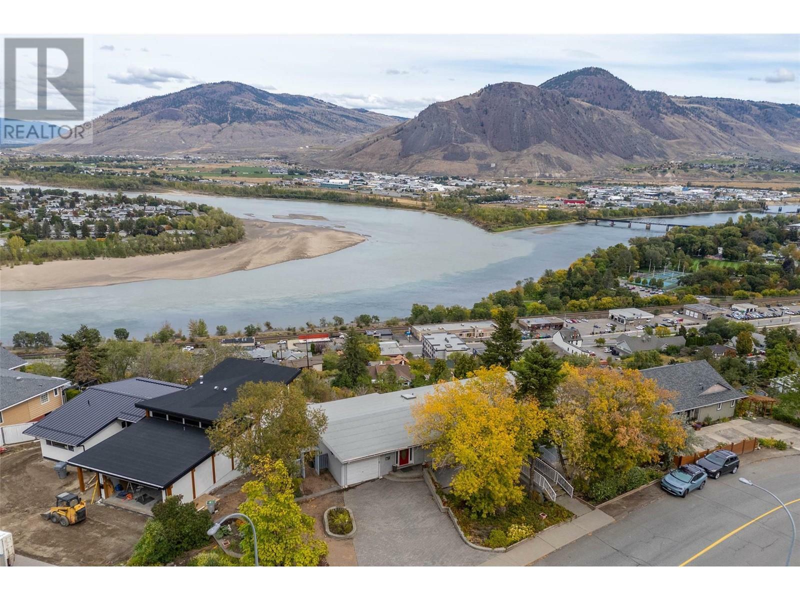 402 Strathcona Terrace  Kamloops BC V2C 1B9 photo