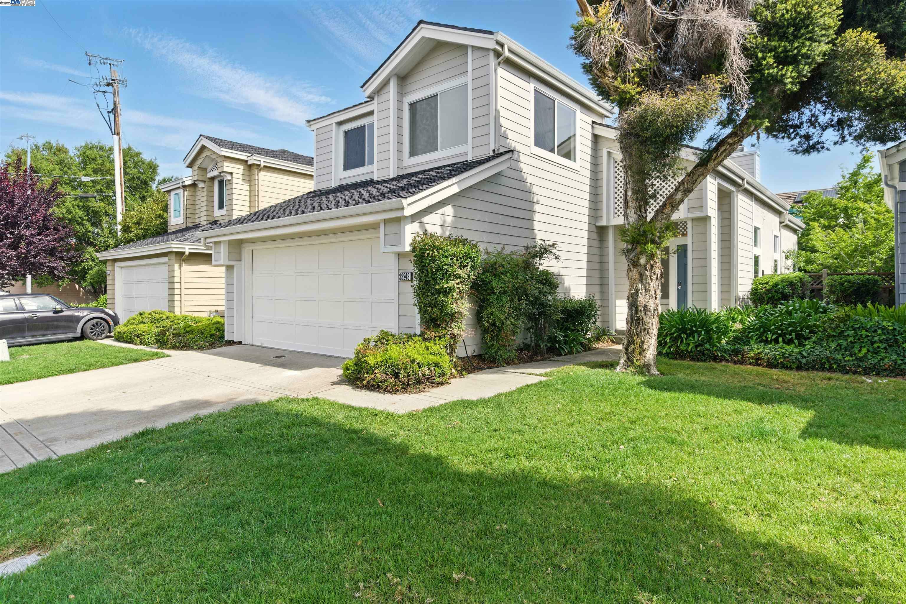 33243 Sunriver Cmn  Fremont CA 94555 photo