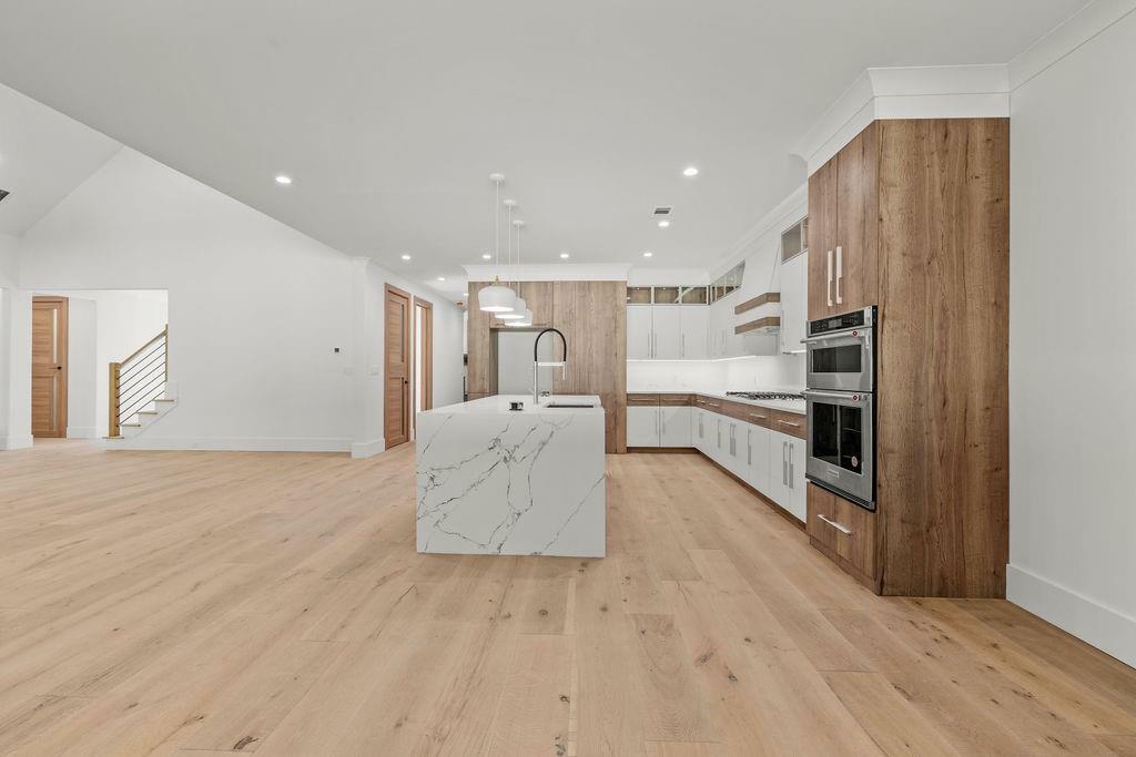 Property Photo: 535 Shamrock Drive GA 30040