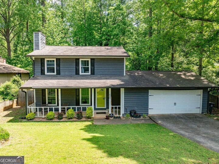 Property Photo:  555 Creekwood Crossing  GA 30076 