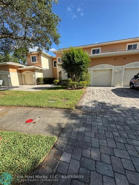 Property Photo: 2565 Stockbridge Sq FL 32962