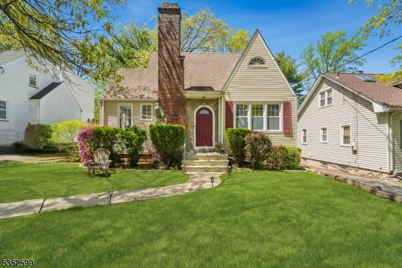 33 Maple Ave  West Orange Twp. NJ 07052 photo