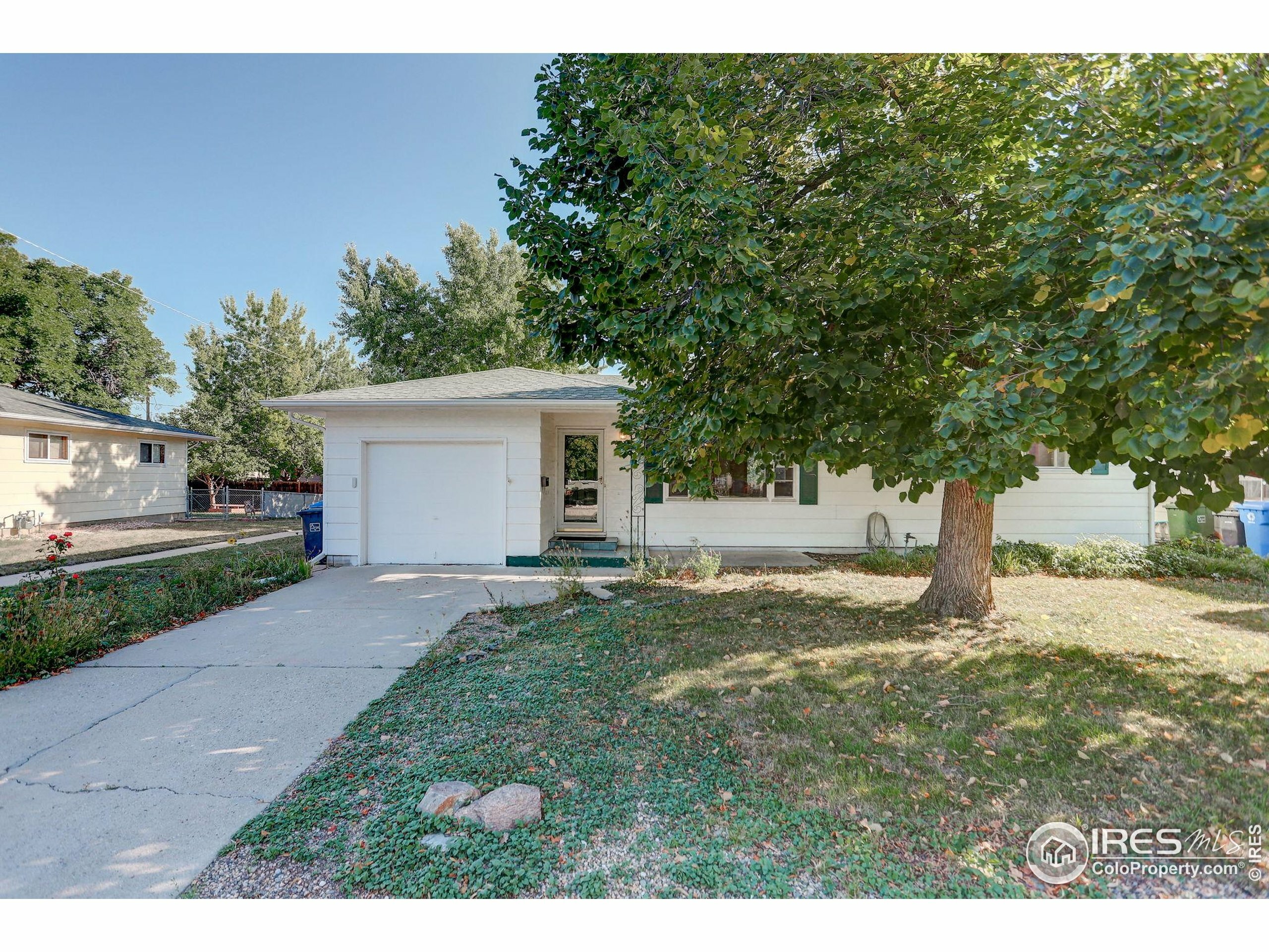 Property Photo: 2524 Spruce Dr CO 80538