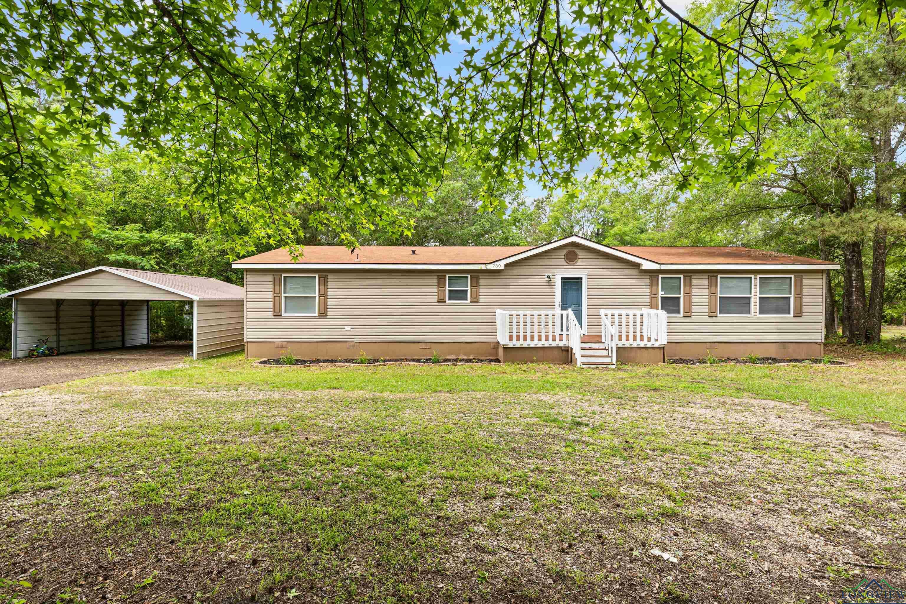 Property Photo: 780 Old Hwy 31 TX 75662