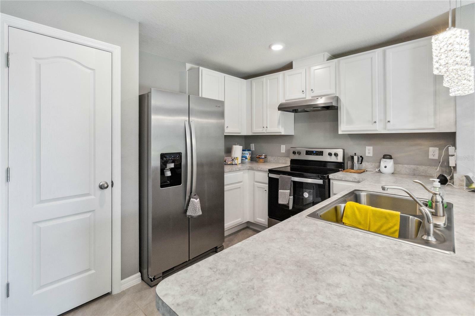 Property Photo: 4077 Malawi Trail FL 34772
