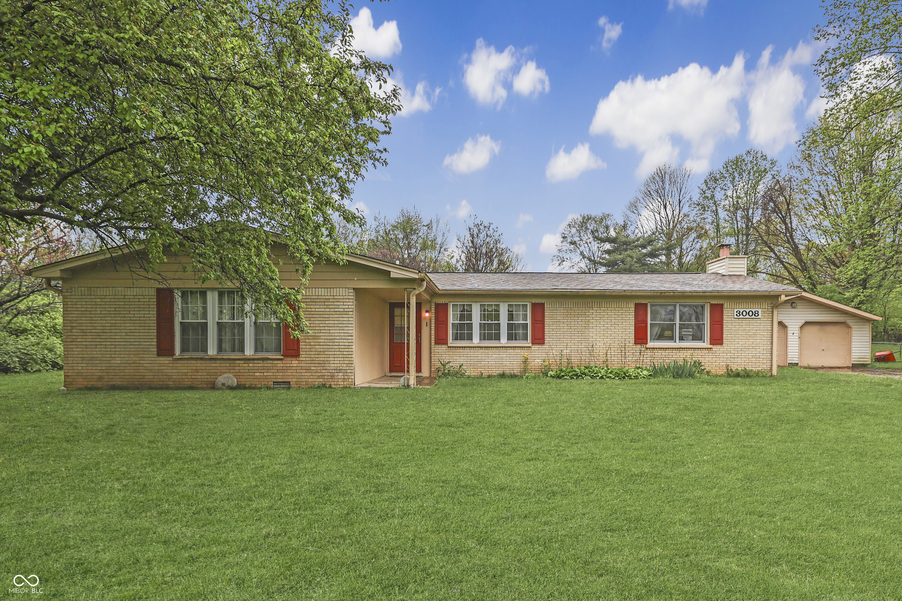 Property Photo: 3008 Old State Road 37 IN 46143