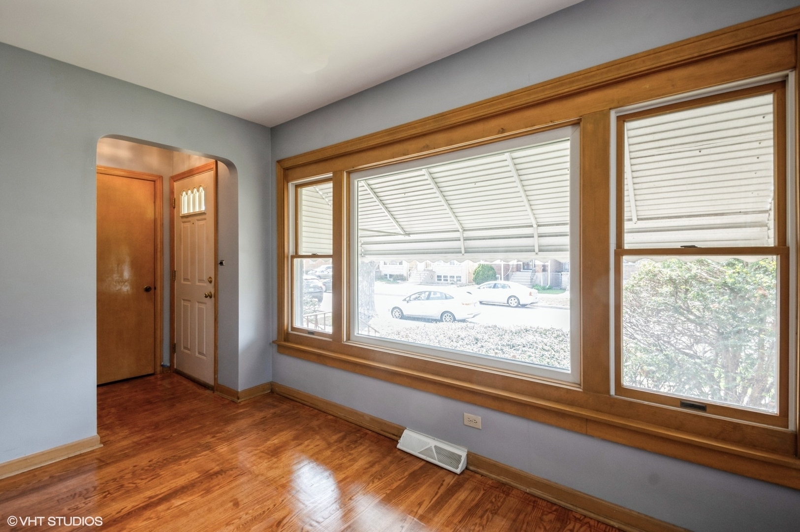 Property Photo: 3809 N Sayre Avenue IL 60634