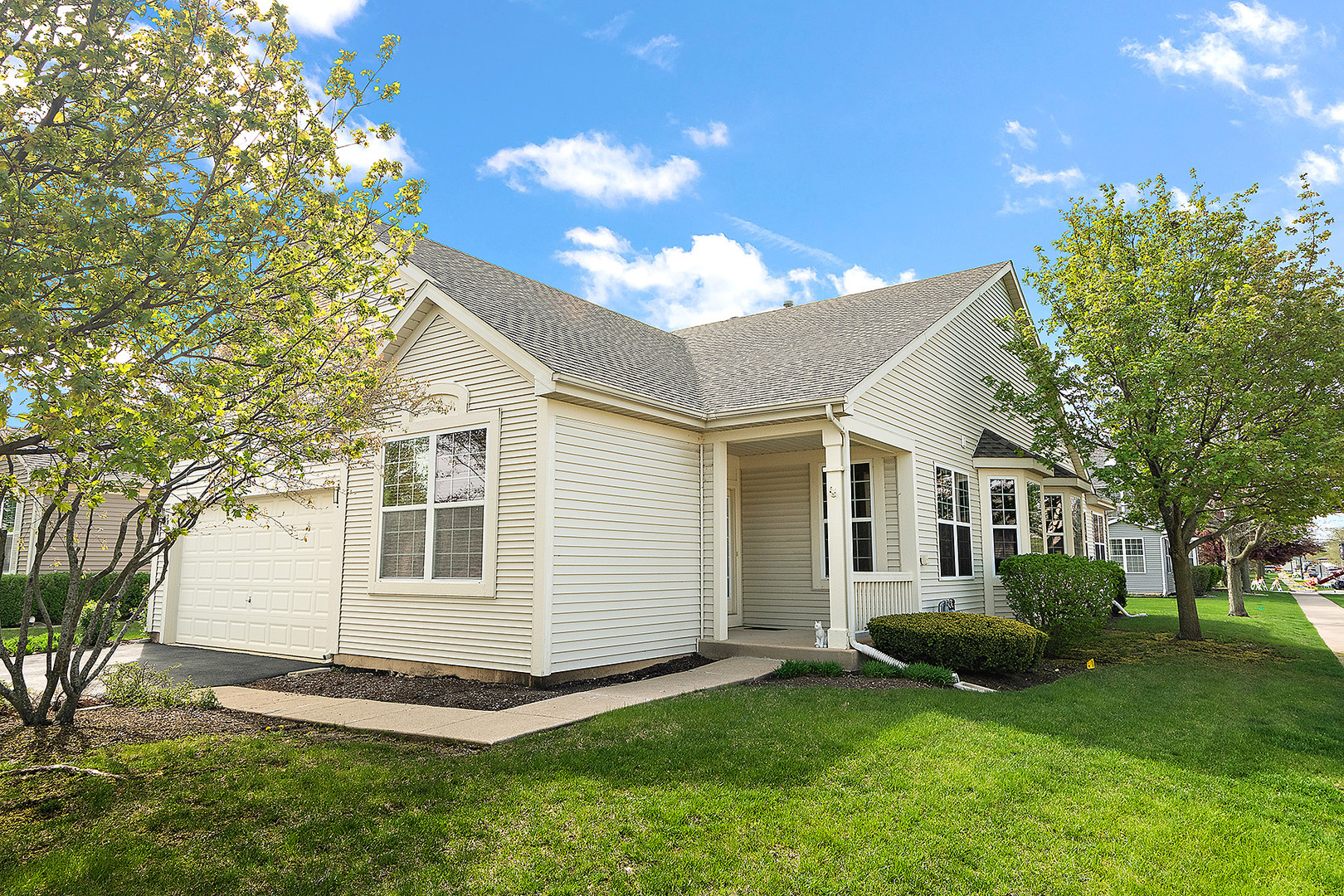 Property Photo: 21143 Silver Moon Lake Way IL 60403