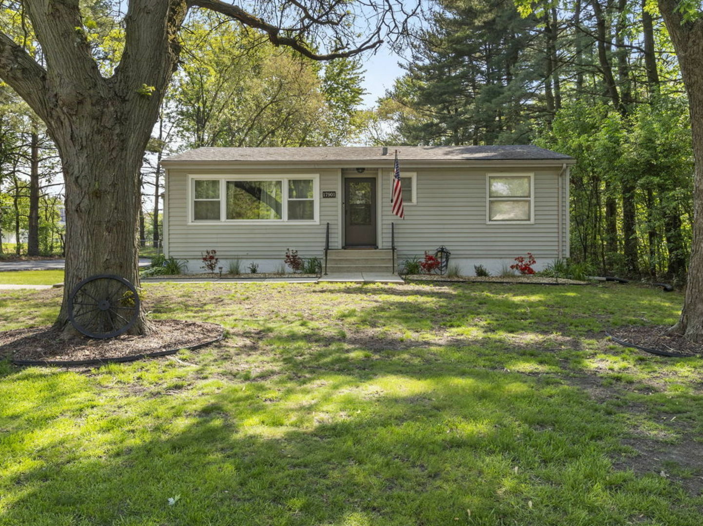 Property Photo:  17901 Sacramento Avenue  IL 60430 