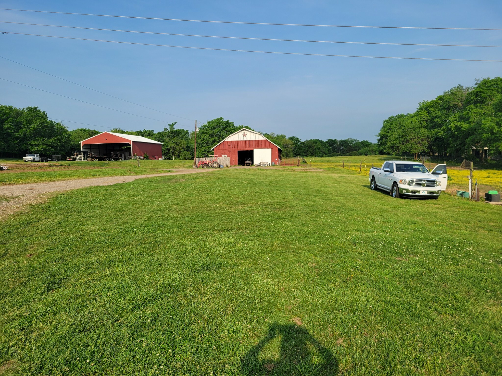 Property Photo: 328 W Lee Etta Dr TN 37066