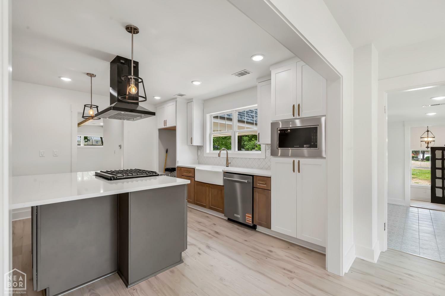 Property Photo: 2005 Wood Street AR 72401