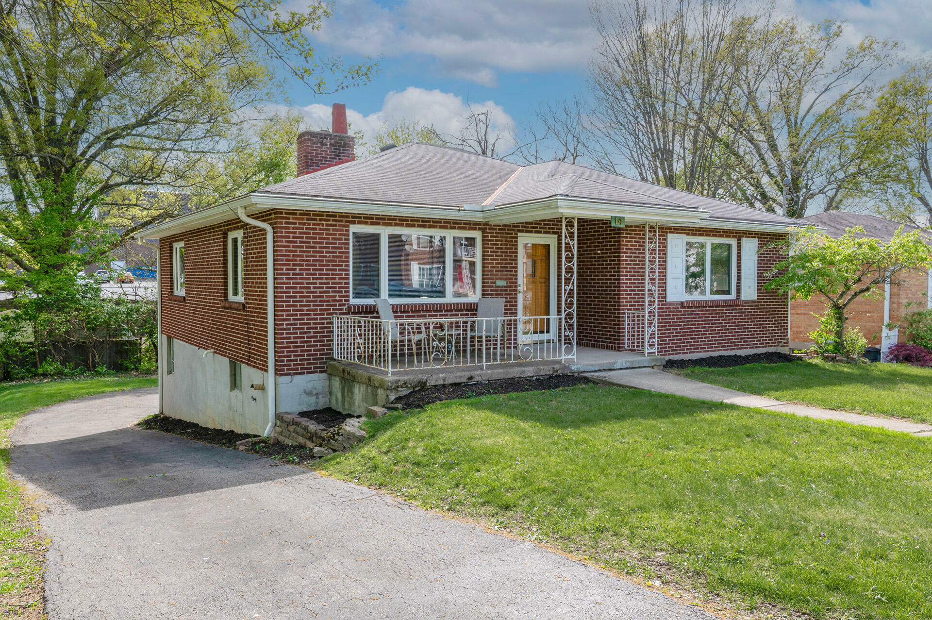 Property Photo: 14 Warren Court KY 41075