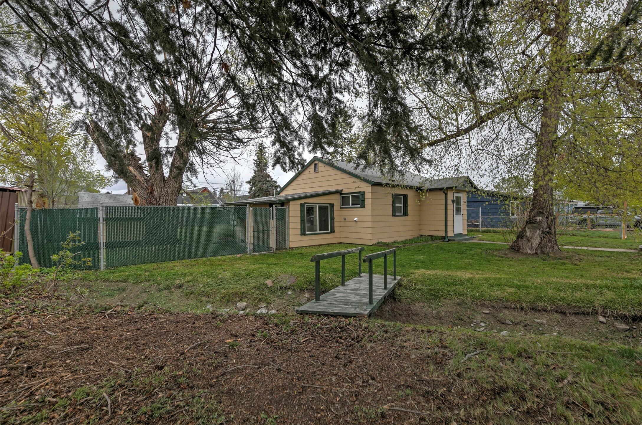 Property Photo: 2146 W Central Avenue MT 59801