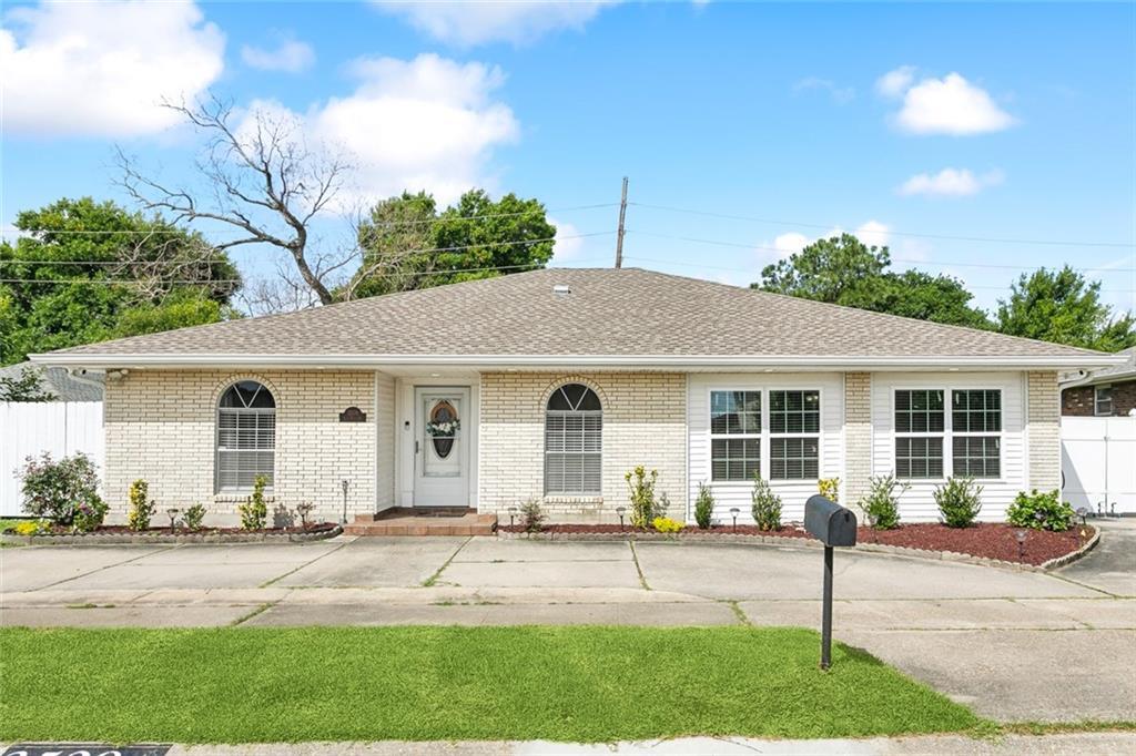 Property Photo: 3509 Lake Trail Drive LA 70065