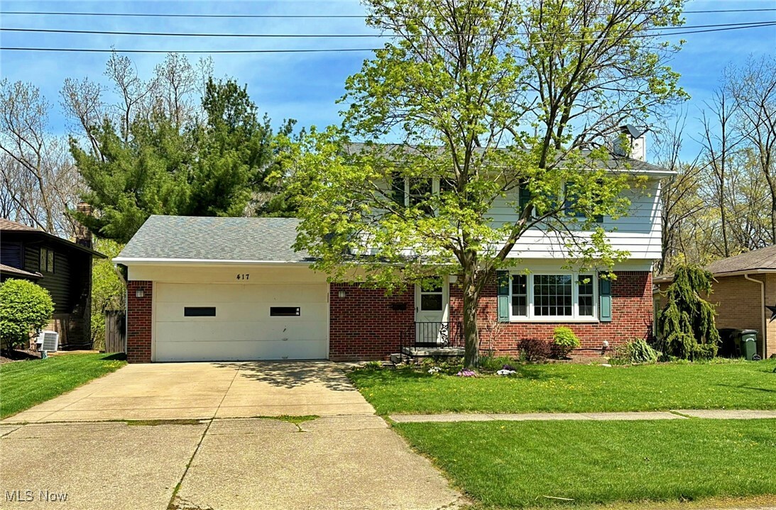 Property Photo: 417 Windsor Drive OH 44035