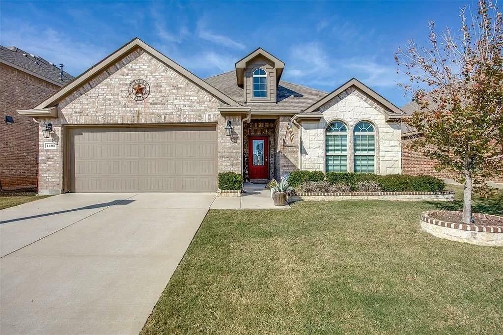 Property Photo: 1105 Lake Woodland Drive TX 75068