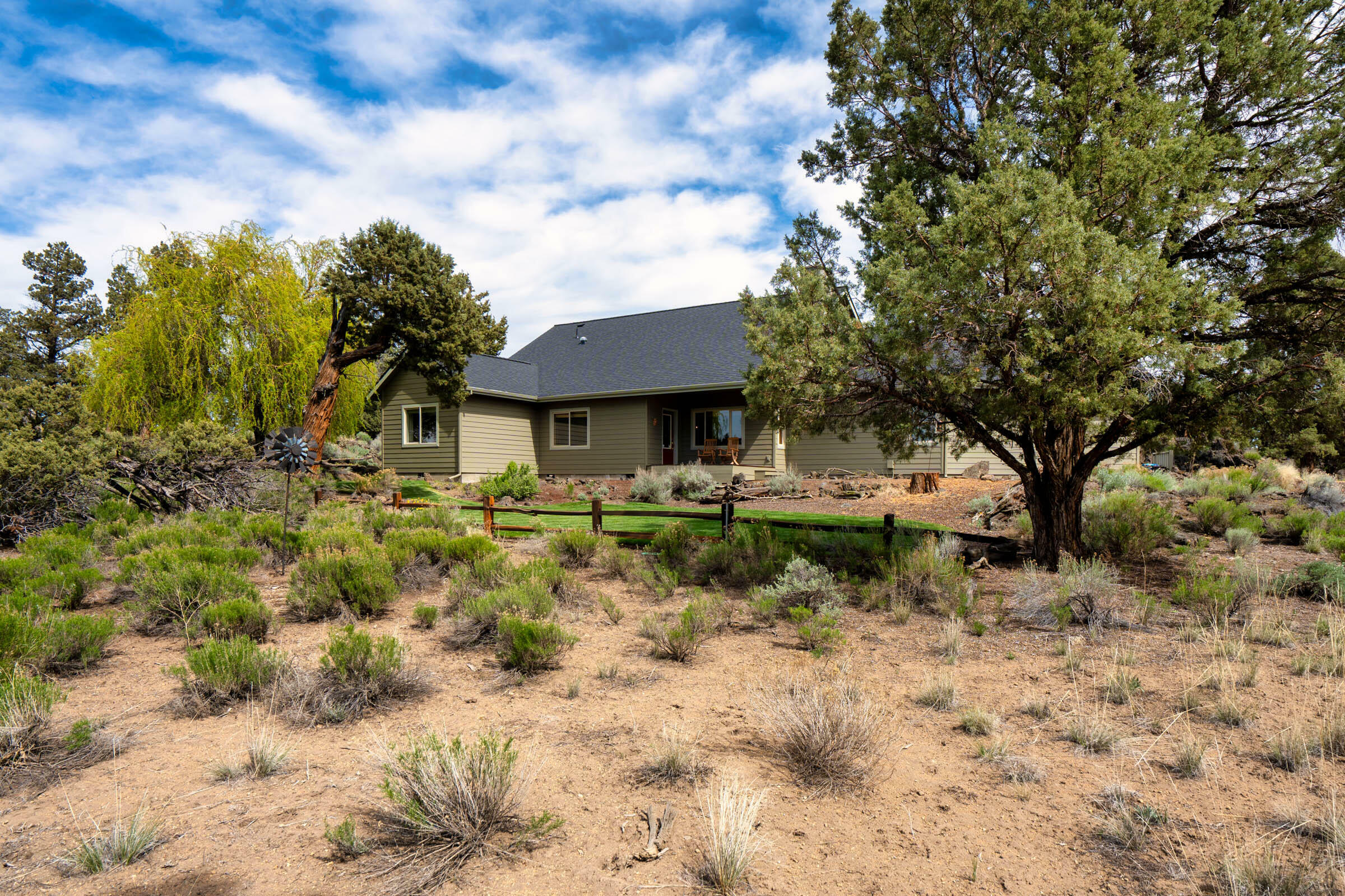 Property Photo: 7170 NW River Springs Road OR 97756