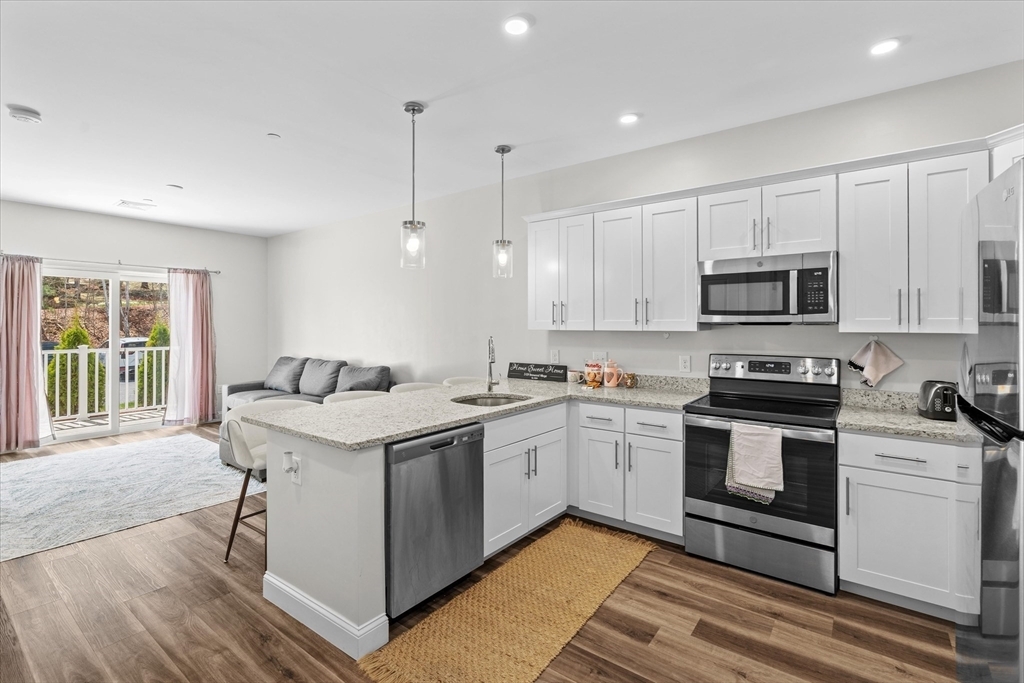 Property Photo:  3109 Briarwood Vlg 3109  MA 01510 