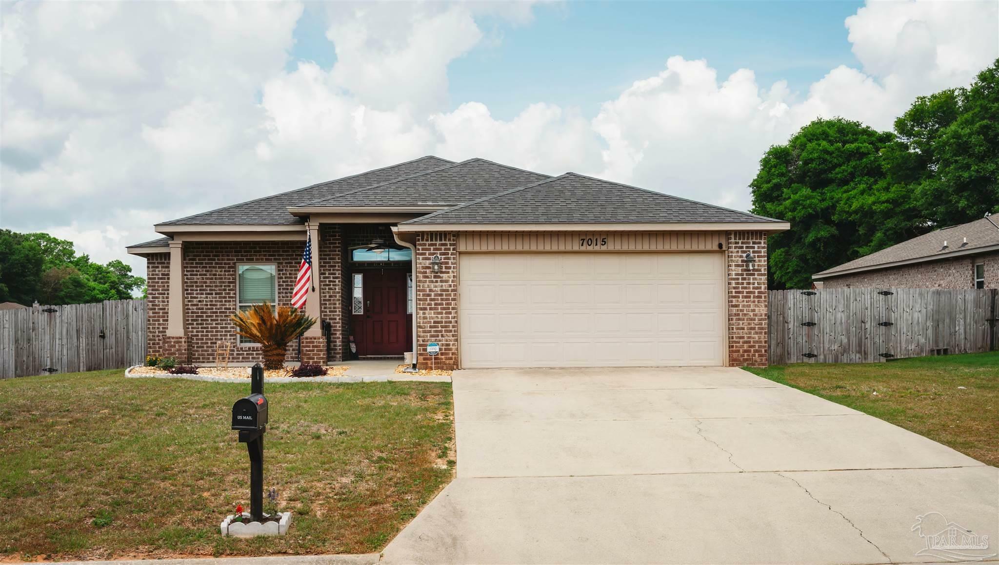 Property Photo: 7015 Harvest Way FL 32570