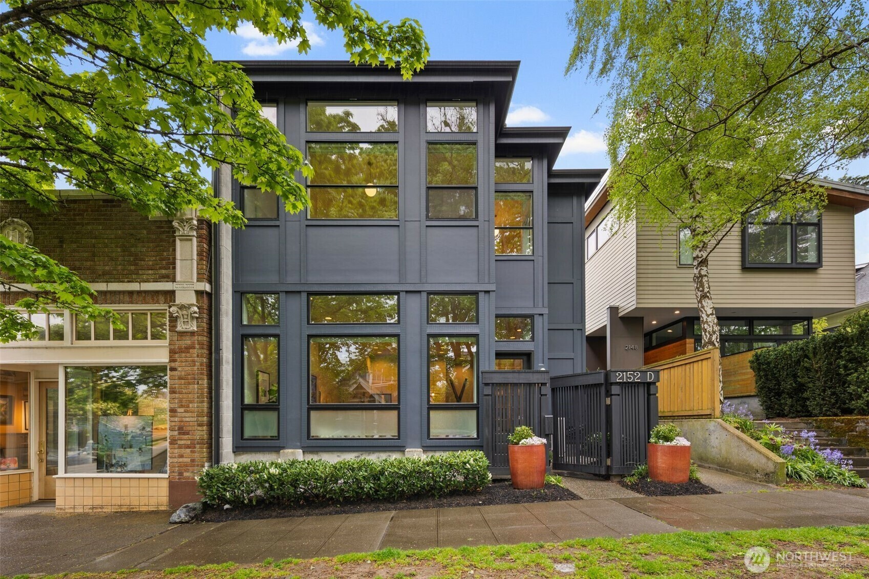 Property Photo: 2152 7th Avenue W D WA 98119