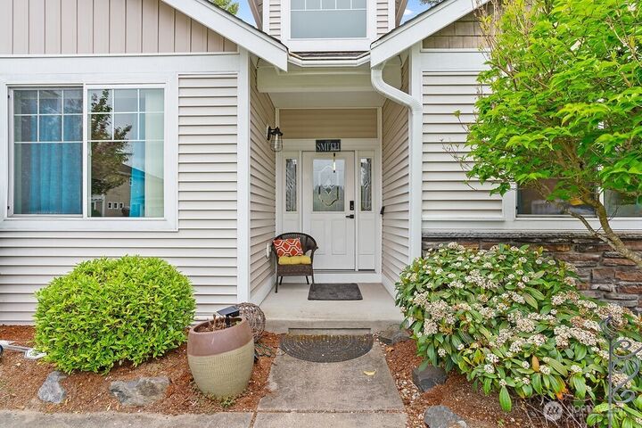 Property Photo: 28107 236th Place SE WA 98038