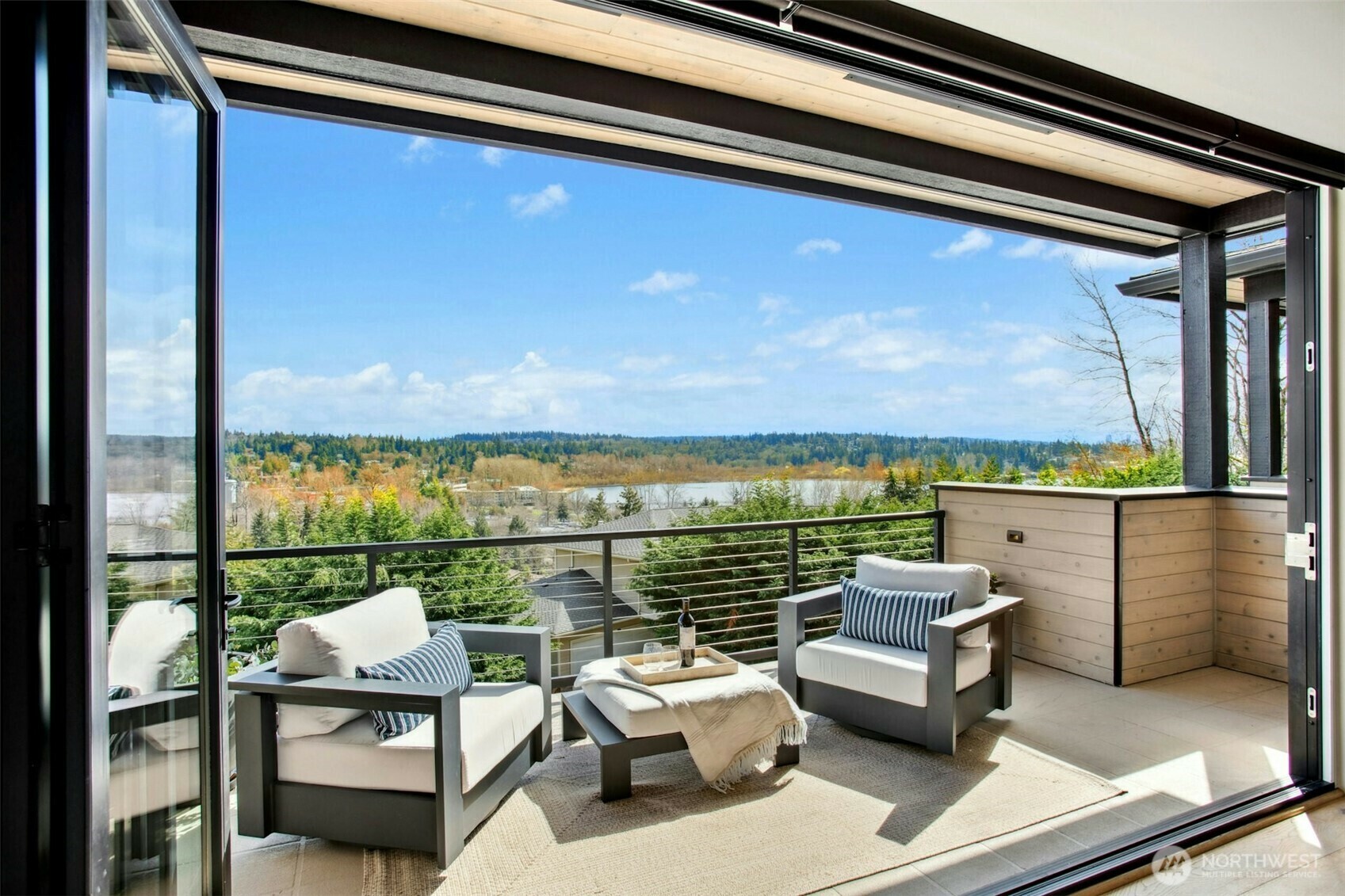 Property Photo: 9030 NE 117th Place WA 98034