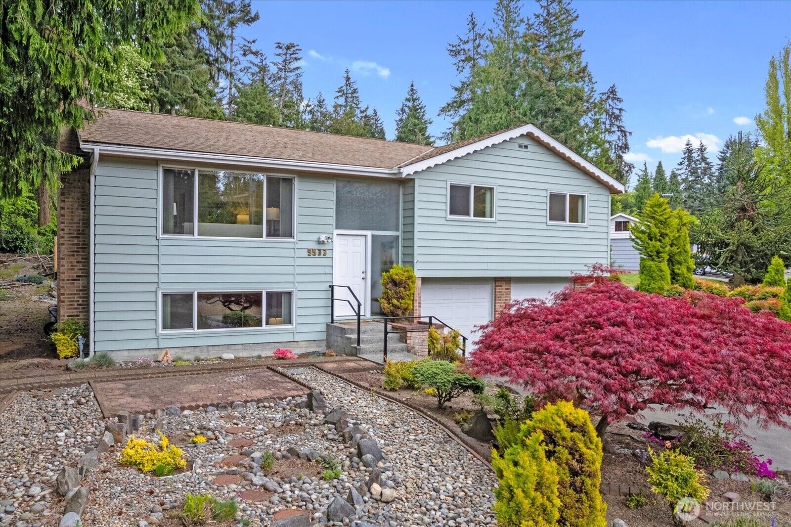 Property Photo:  9533  Bowdoin Way  WA 98020 