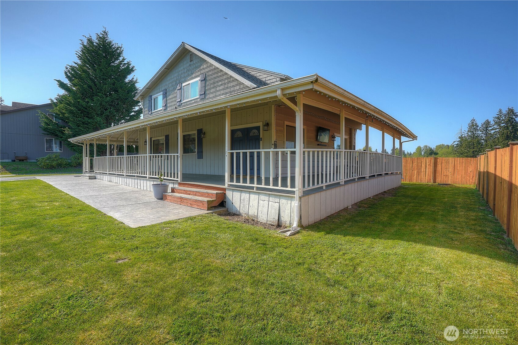 Property Photo: 8527 136th Street Ct E WA 98373