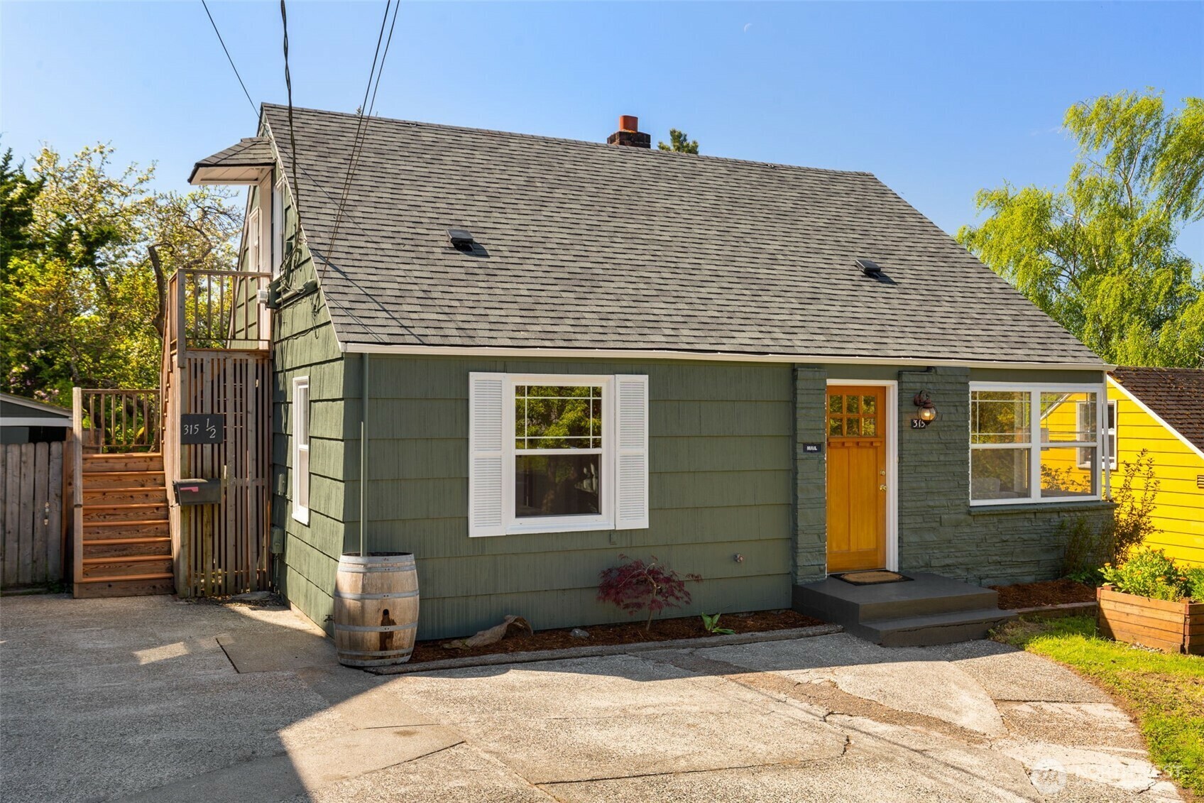 Property Photo: 315 NW 49th Street WA 98107