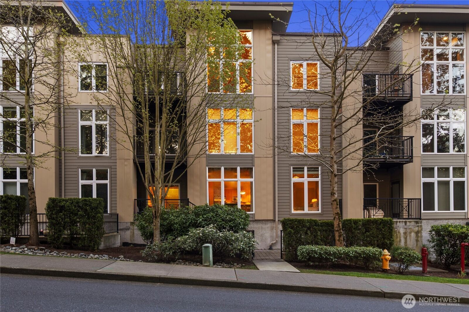 Property Photo:  150  102nd Avenue SE 213  WA 98004 