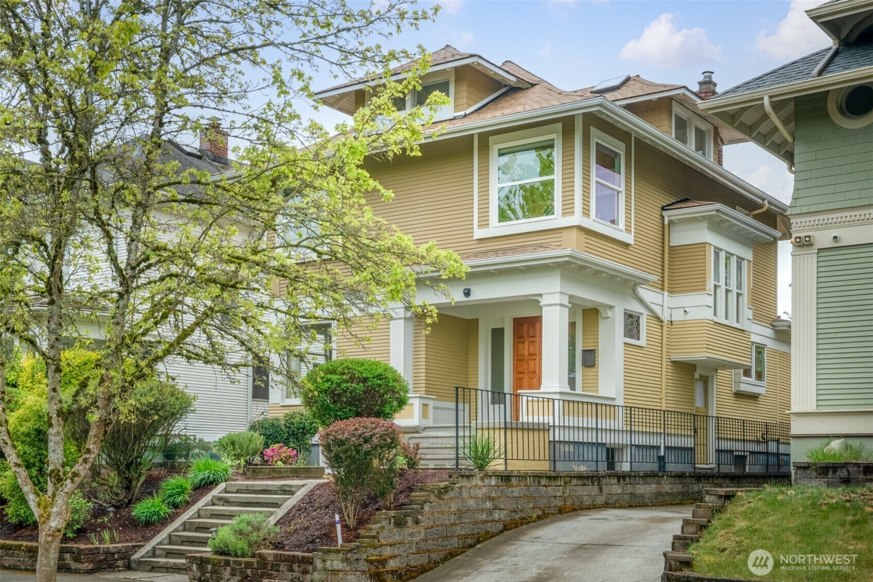 Property Photo: 153 29th Avenue WA 98122