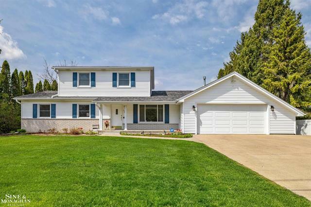 Property Photo: 3869 Loton Drive MI 48059