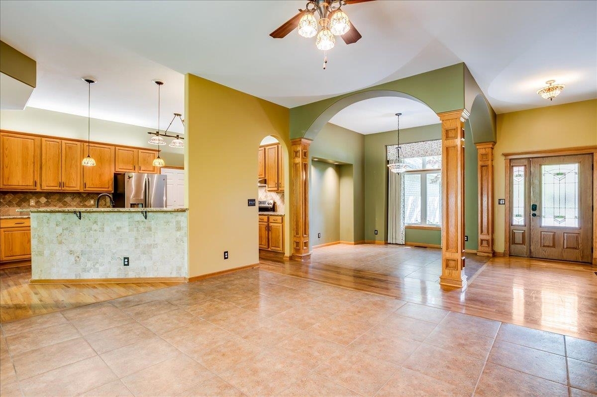 Property Photo: 1217 N Hickory Creek Ct KS 67235-7002