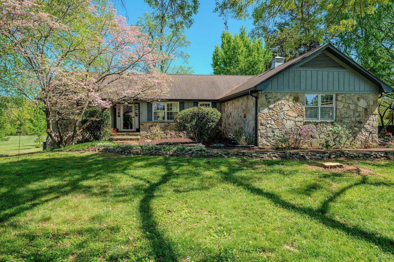 Property Photo: 2410 Inverness Drive NW TN 37312