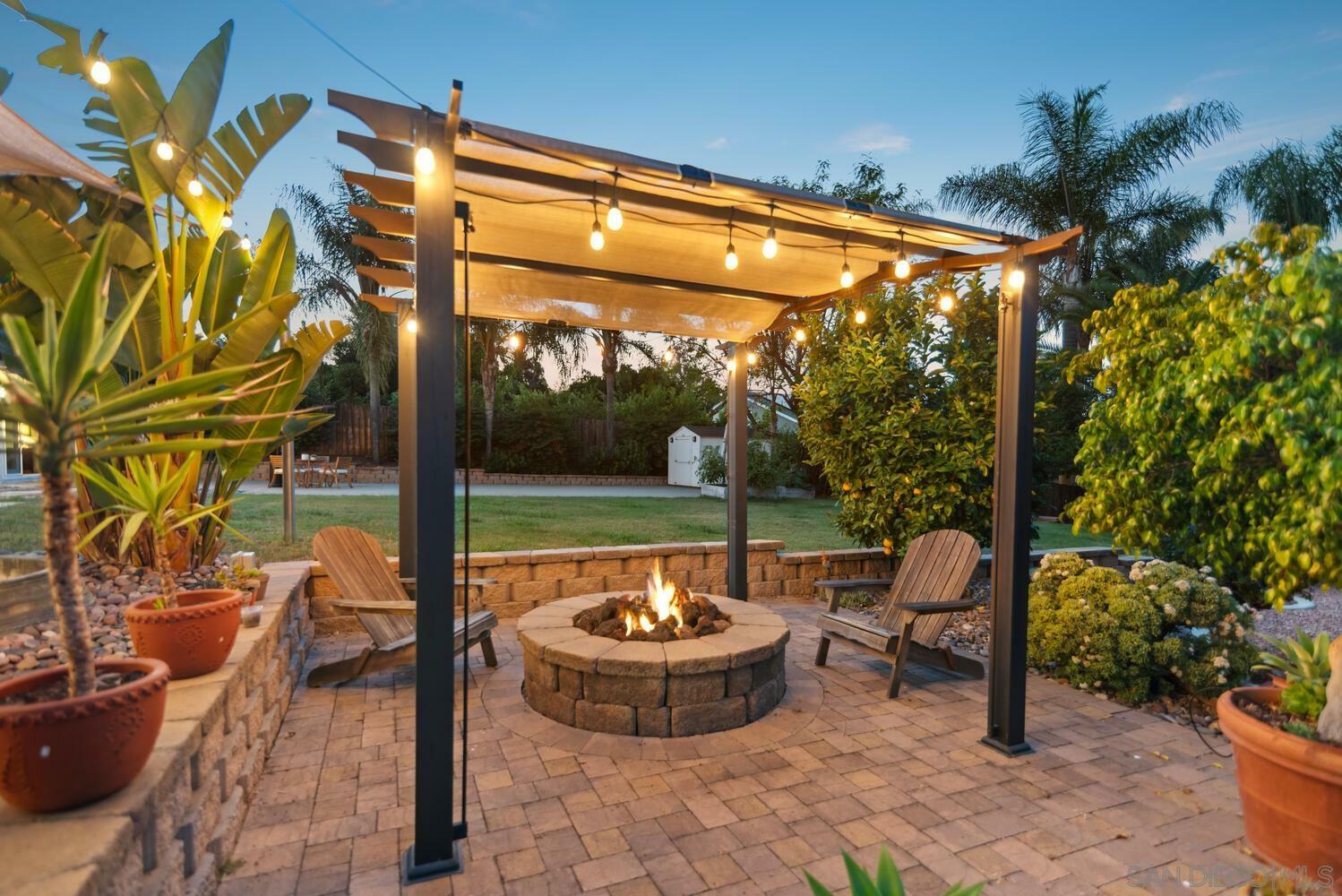 Property Photo: 1654 Palomino Ln CA 92025