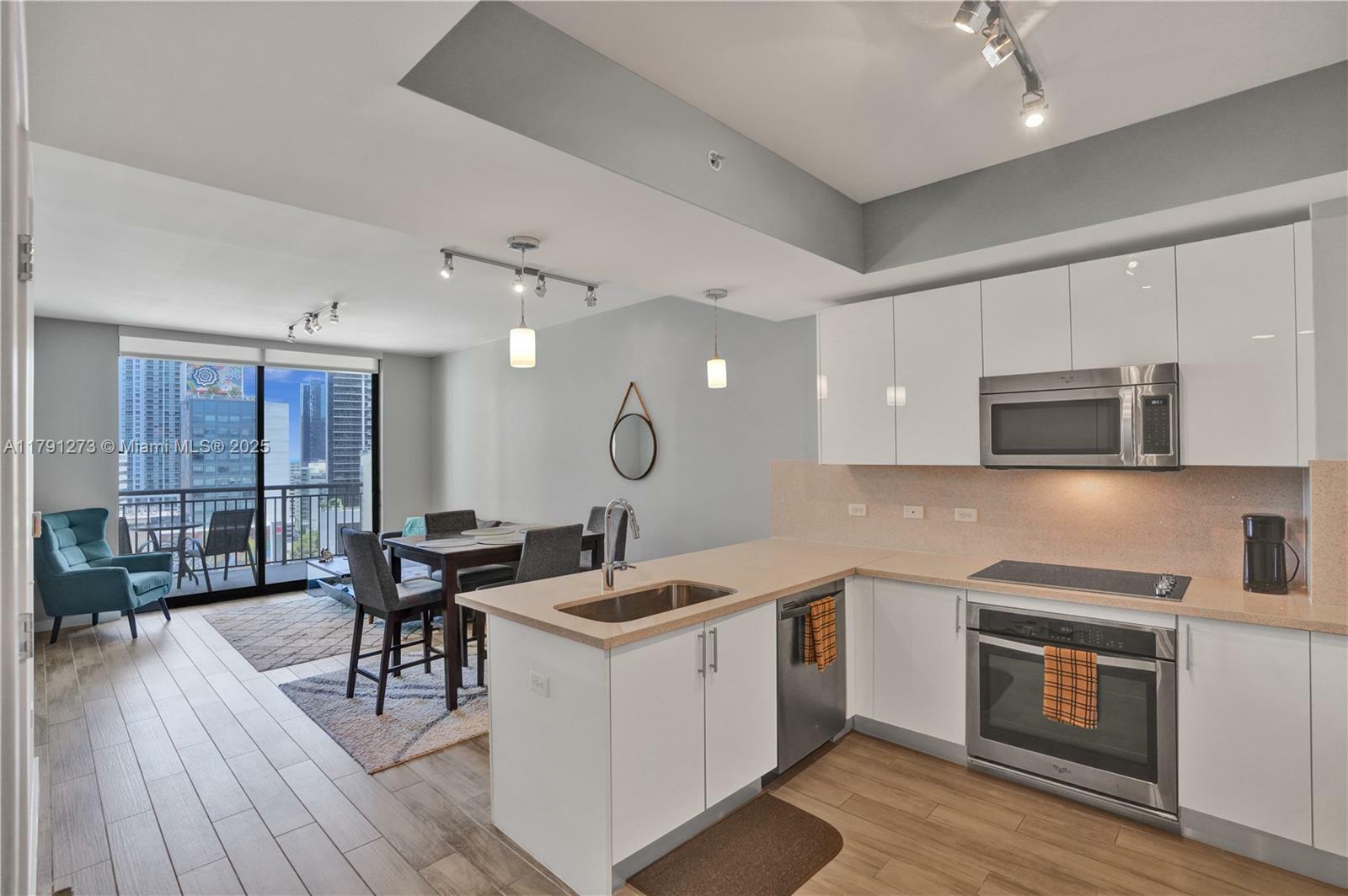 Property Photo: 999 SW 1st Ave 1710 FL 33130